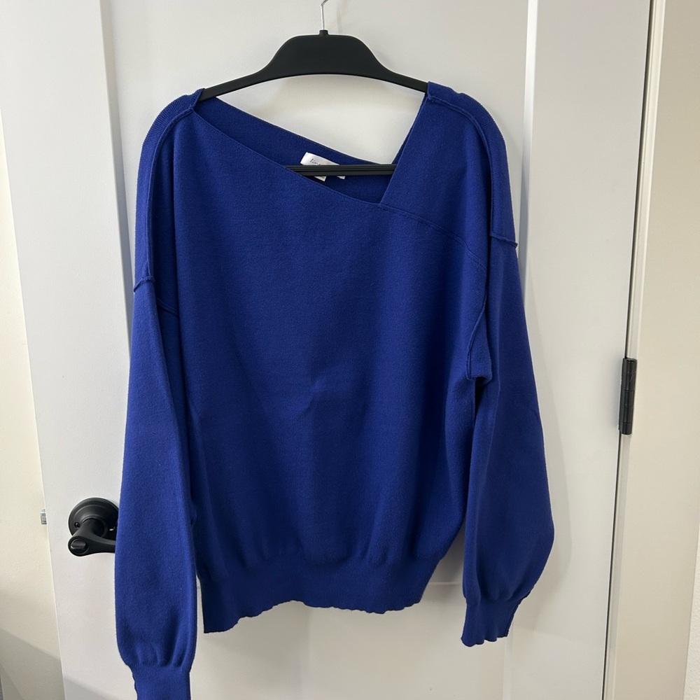 Women's Blue Sweater